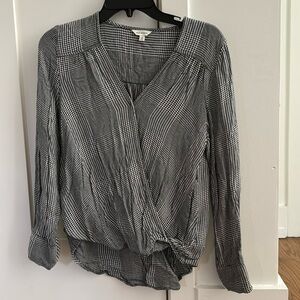Max Studio women’s high low asymmetric front blouse. Comfy and very flattering